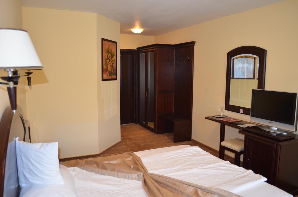 Hotel Astoria Alba Iulia Room photo