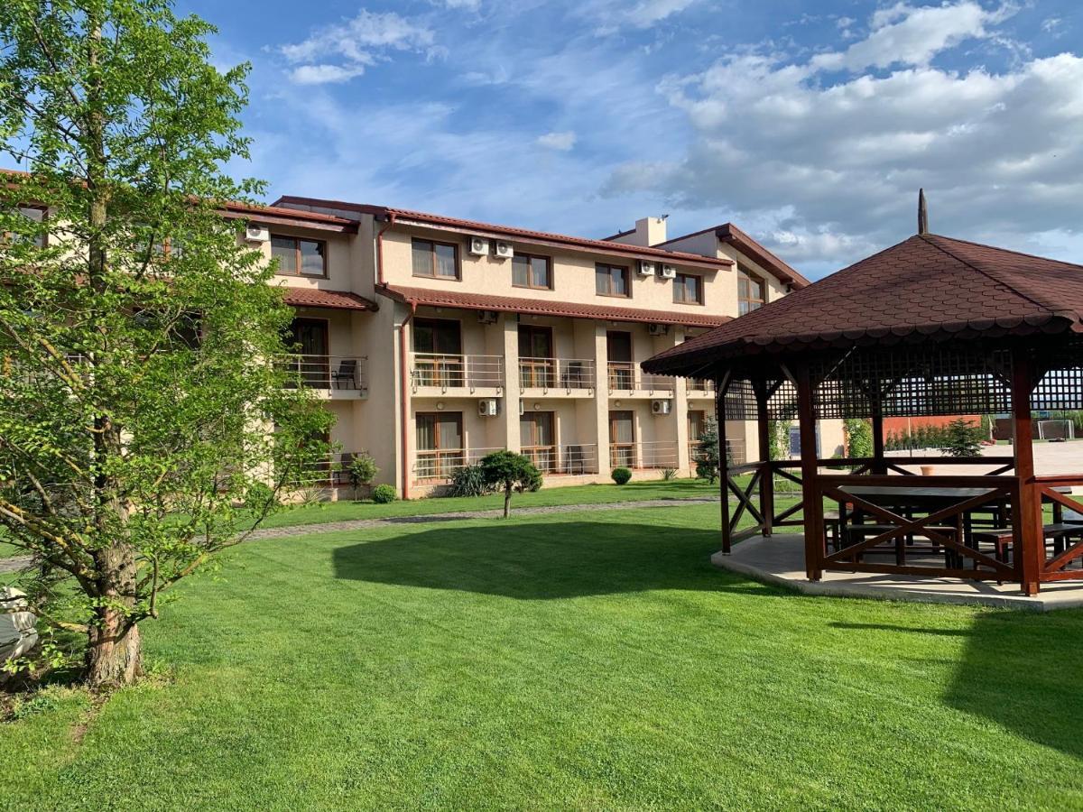 Hotel Astoria Alba Iulia Exterior photo